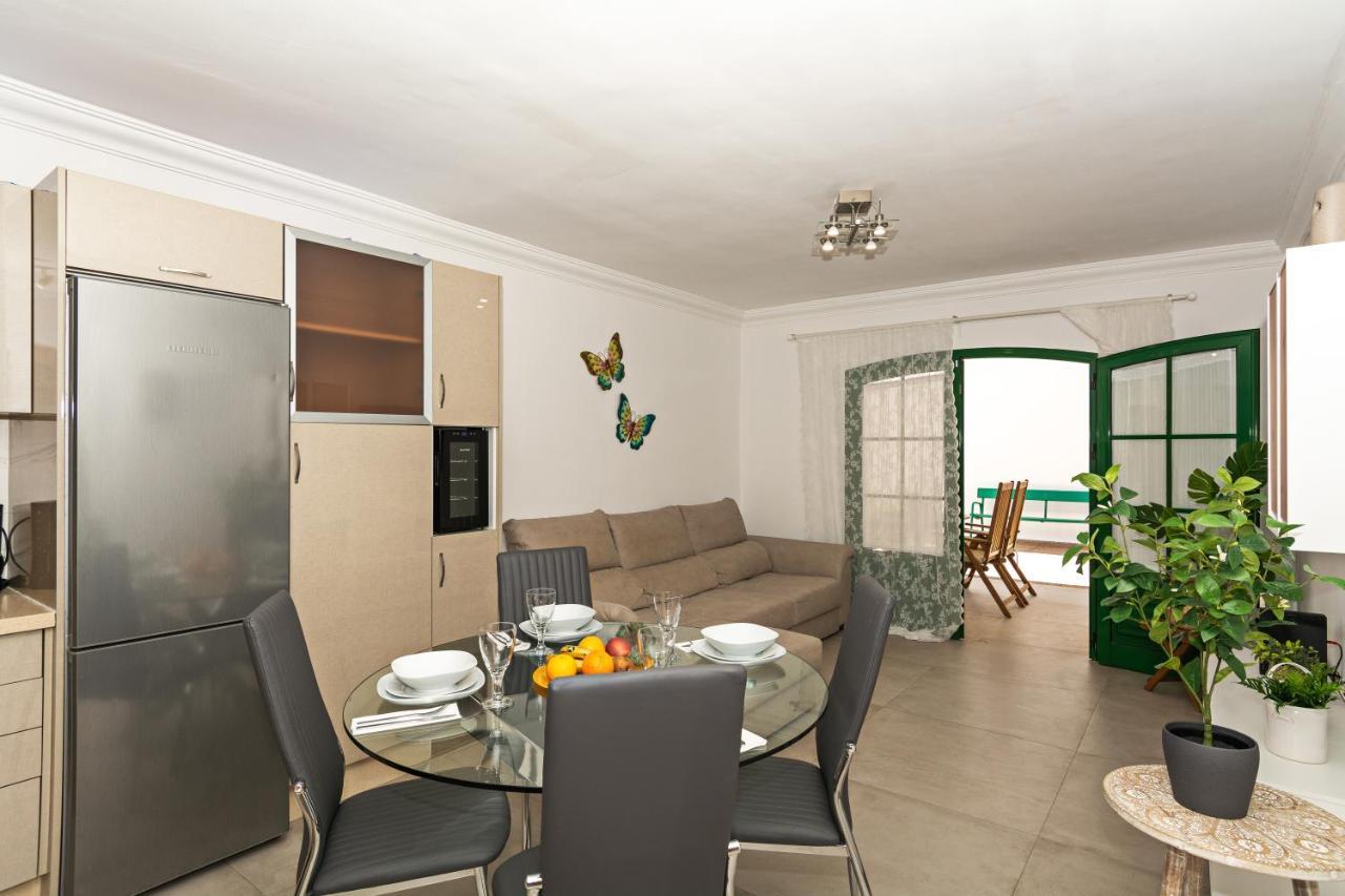 Apartment Oceanic Breeze Share Pool By Pvl Puerto del Carmen  Eksteriør billede